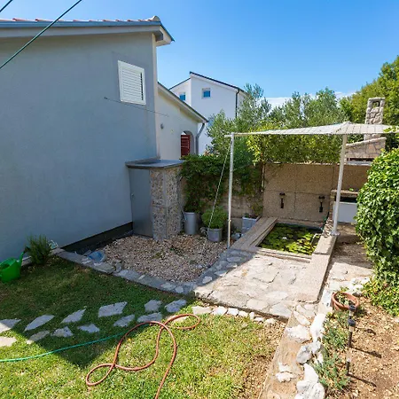 Liebevolles Mit Meerblick, Parkplatz, Garten, Grill - Haustiere Erlaubt * Crikvenica