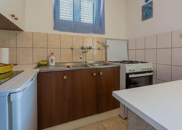 Liebevolles Mit Meerblick, Parkplatz, Garten, Grill - Haustiere Erlaubt * Crikvenica