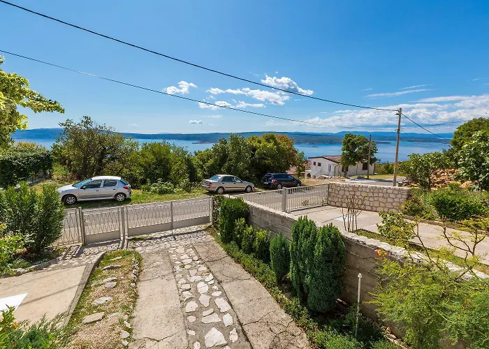 Liebevolles Mit Meerblick, Parkplatz, Garten, Grill - Haustiere Erlaubt Crikvenica