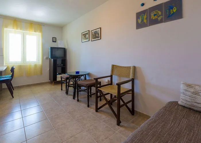 Liebevolles Mit Meerblick, Parkplatz, Garten, Grill - Haustiere Erlaubt Apartman *